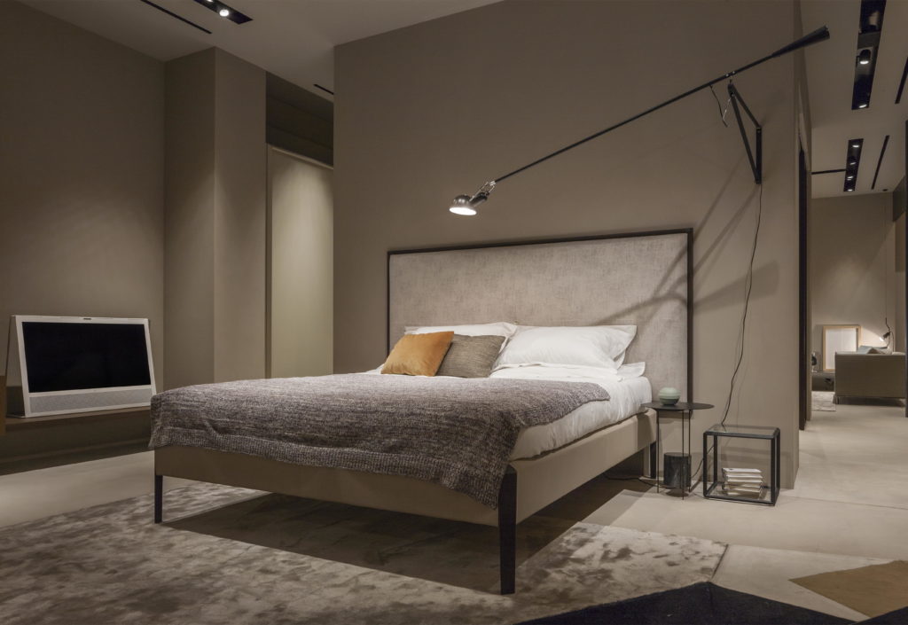 lampe de lecture pour une déco chic, originale et contemporaine dans la chambre