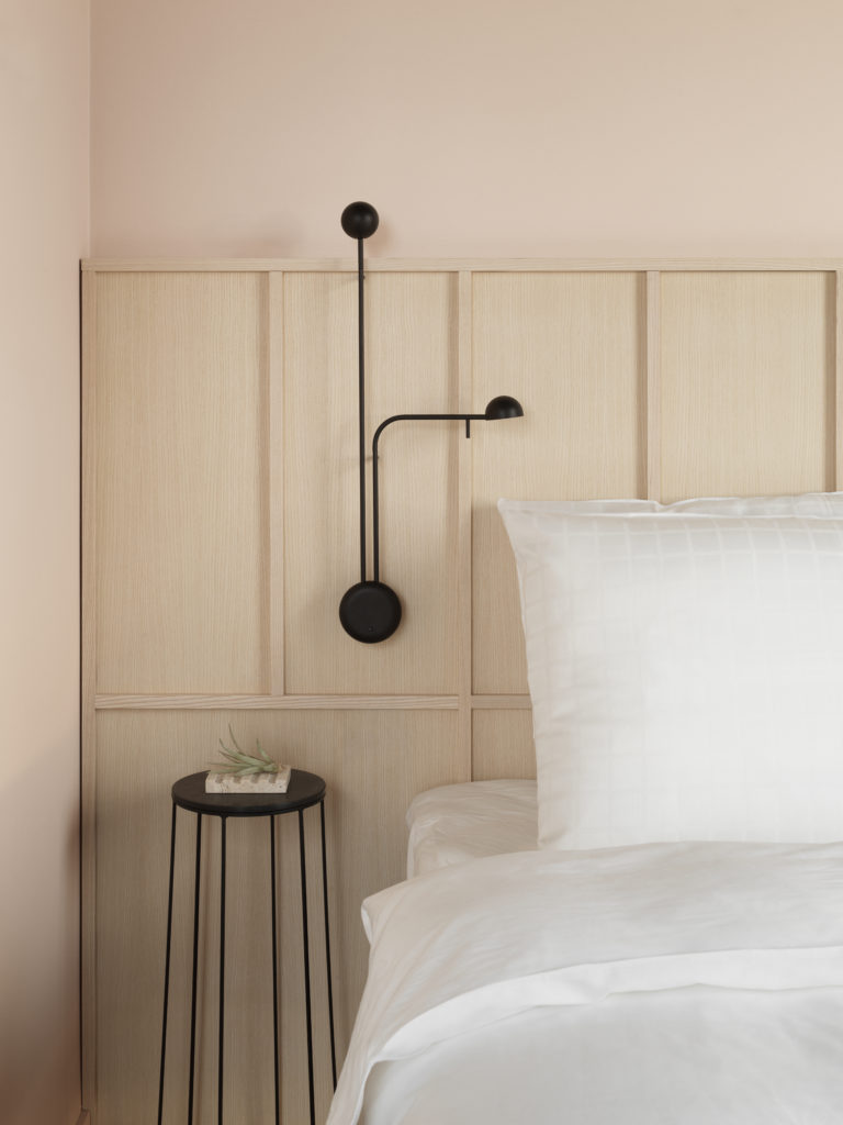 lampe de lecture pour une déco chic, originale et contemporaine dans la chambre