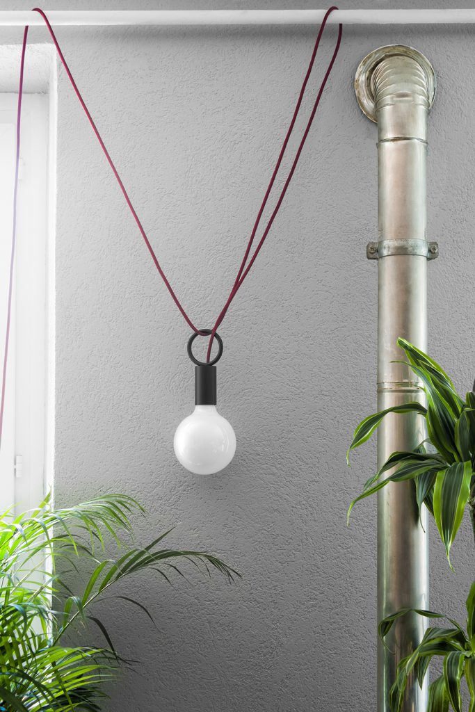 cadeau de Noël design. Lampe Funambulb de Superlife Studio
