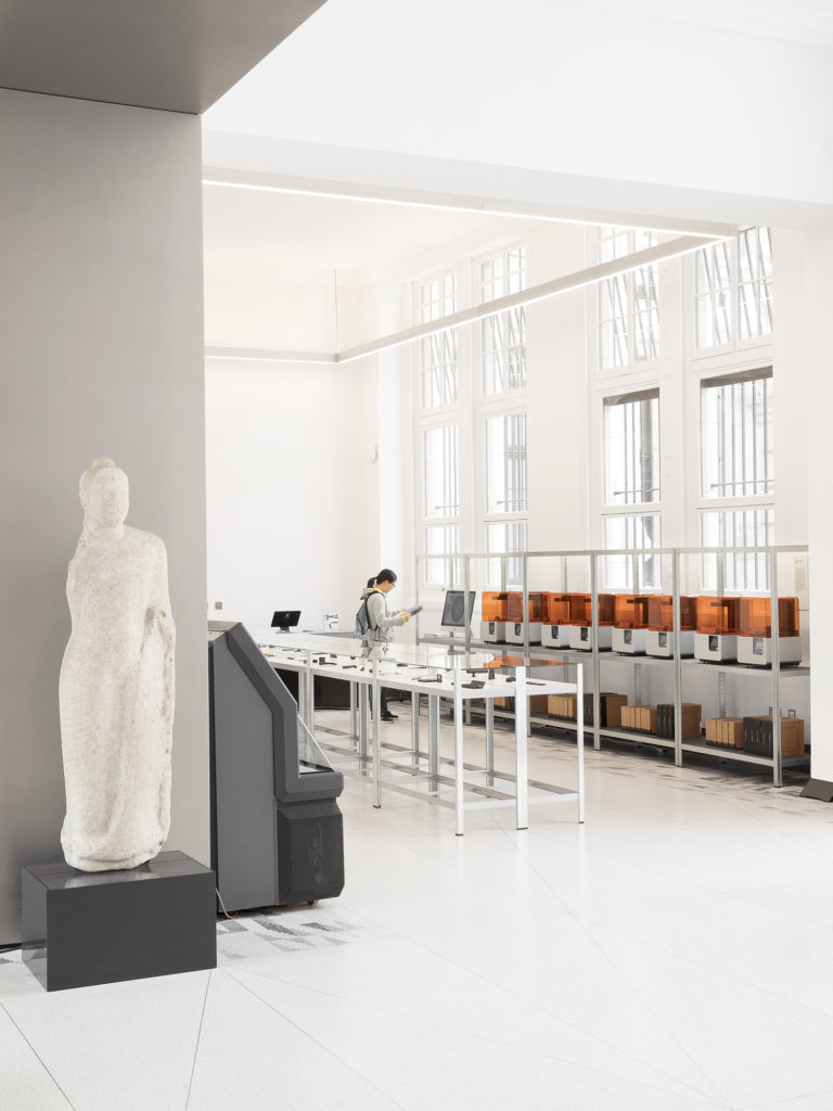 ecal digital market V&A