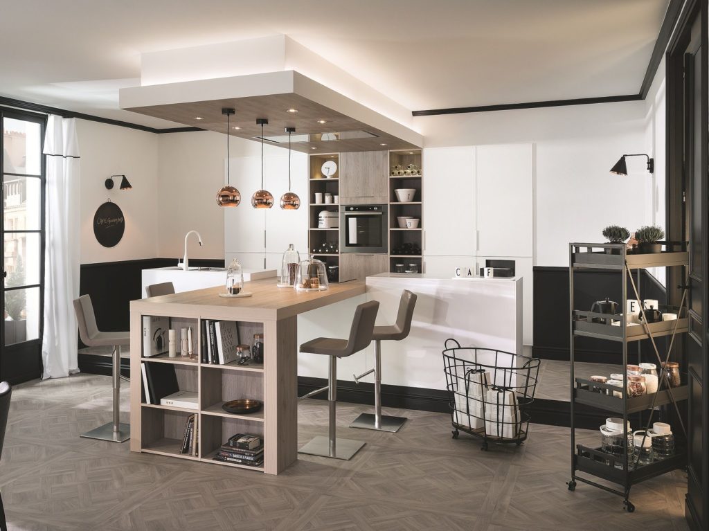 Bar de cuisine, plan snack, table à manger, îlot dans une cuisine design