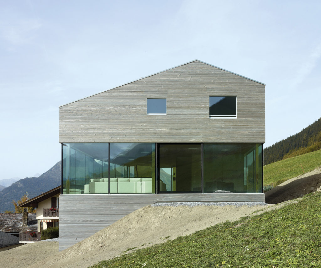 Matériaux de façades, maisons suisses façade bois naturel
