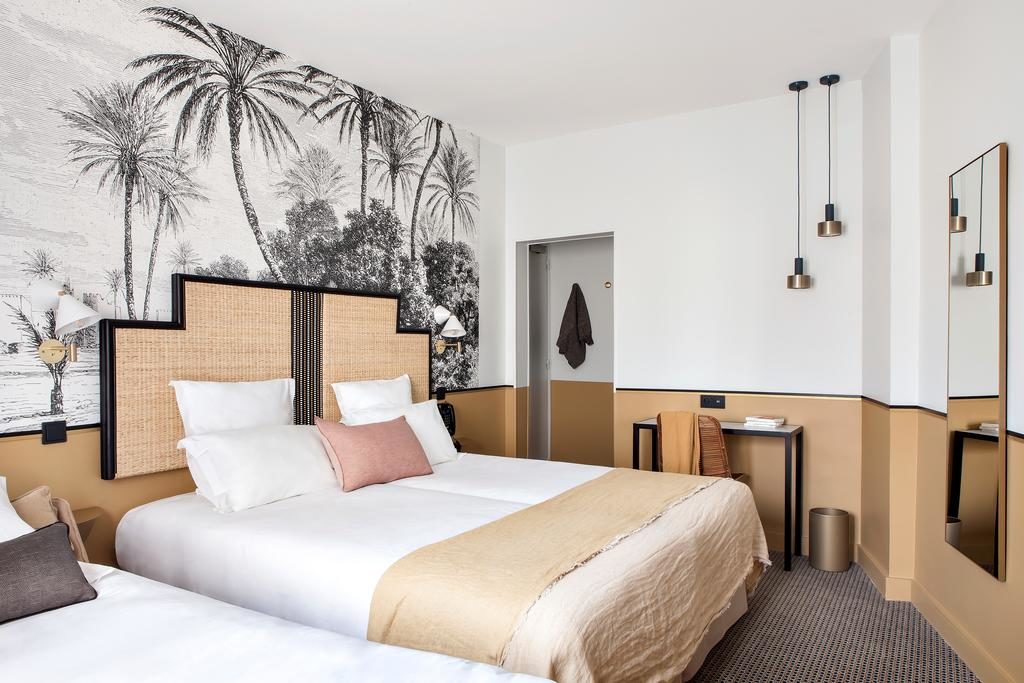 Tête de lit originale sur mesure créé par un designer décorateur