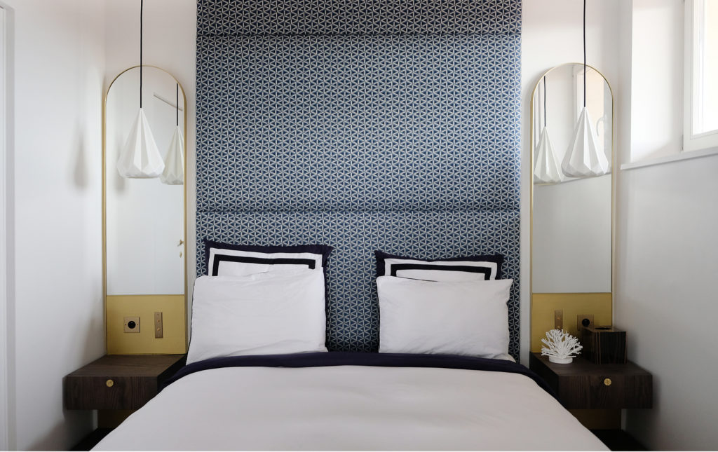 Tête de lit originale sur mesure créé par un designer décorateur