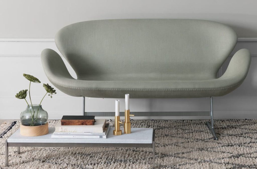 Canapé au design original, atypique et insolite. Swan Fritz Hansen