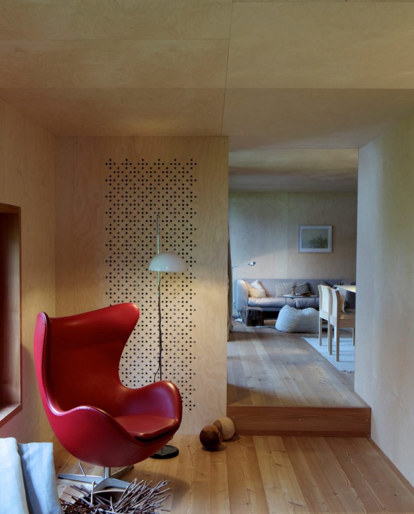 Panneaux bois, boiserie sur mur et plafond, décoration contemporaine