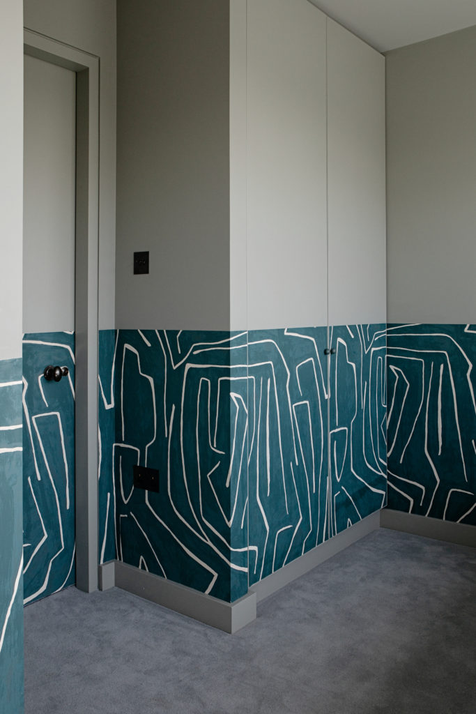 Un mur graphique en peinture décorative