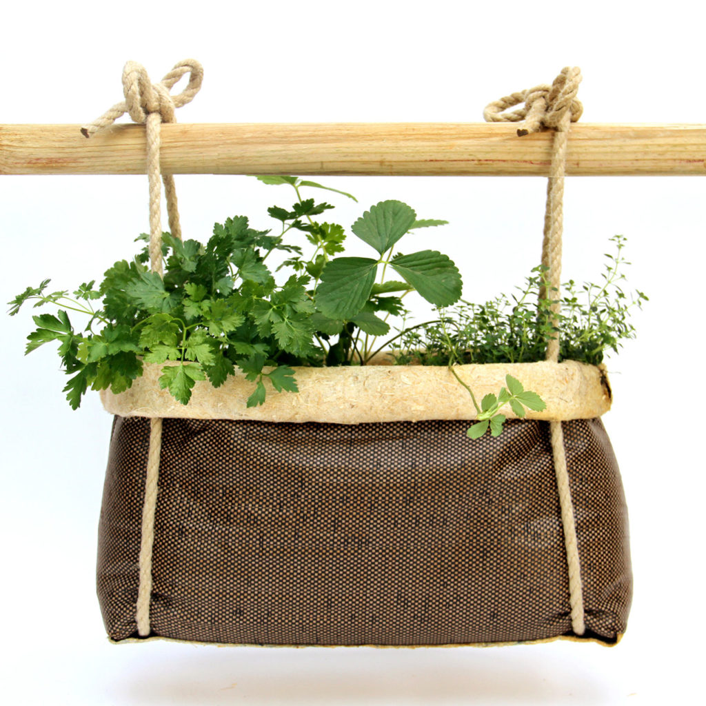 Poches racinaires, pots en géotextile, sacs à plantes, jardinières déco et design pour balcon