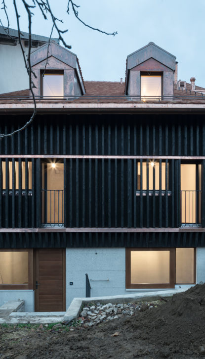 Maison d’architecte suisse avec bardage ajouré ou à claire-voie