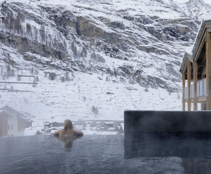 Splendide hôtel montagne suisse avec piscine extérieure