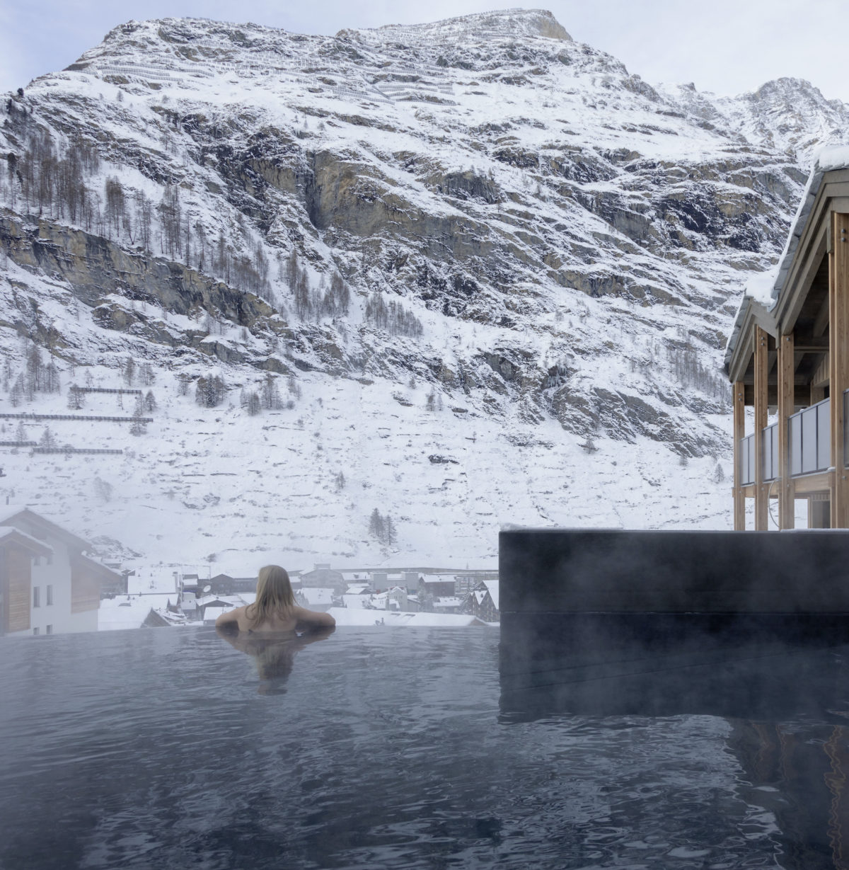 Splendide hôtel montagne suisse avec piscine extérieure