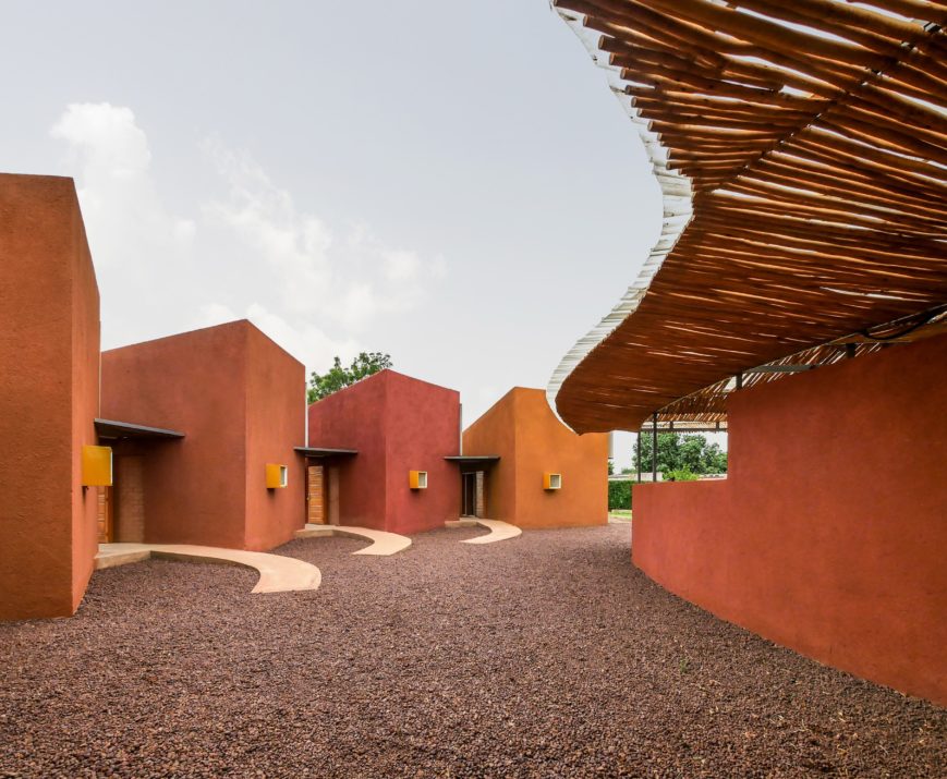 Francis Keré, l'architecte africain lauréat du prix nobel d'architecture (Pritzker)