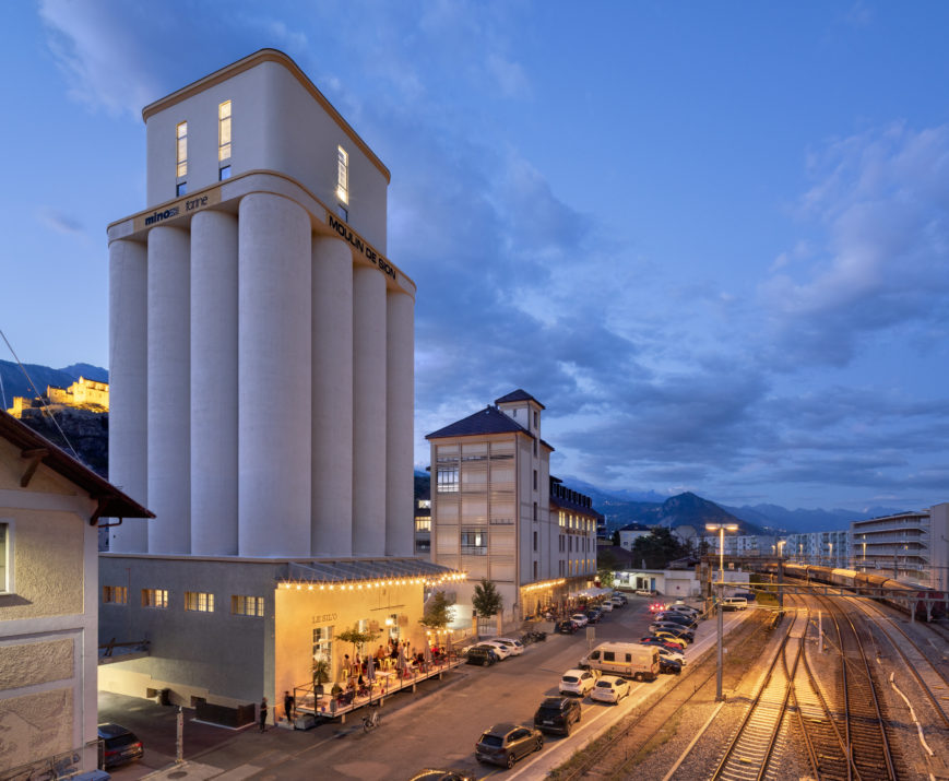 Un silo à grains transformé en lieu de vie