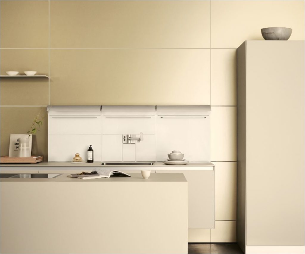 Finitions portes cuisine possibles. Les façades s'amusent.