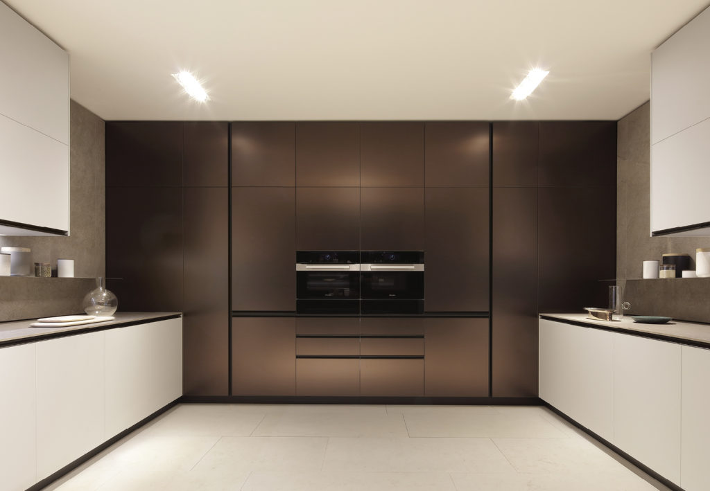 Finitions portes cuisine possibles. Les façades s'amusent.