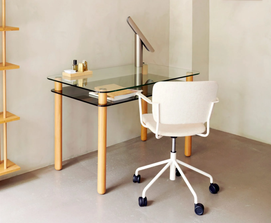 Chaise très déco adaptée au home office et au télétravail.