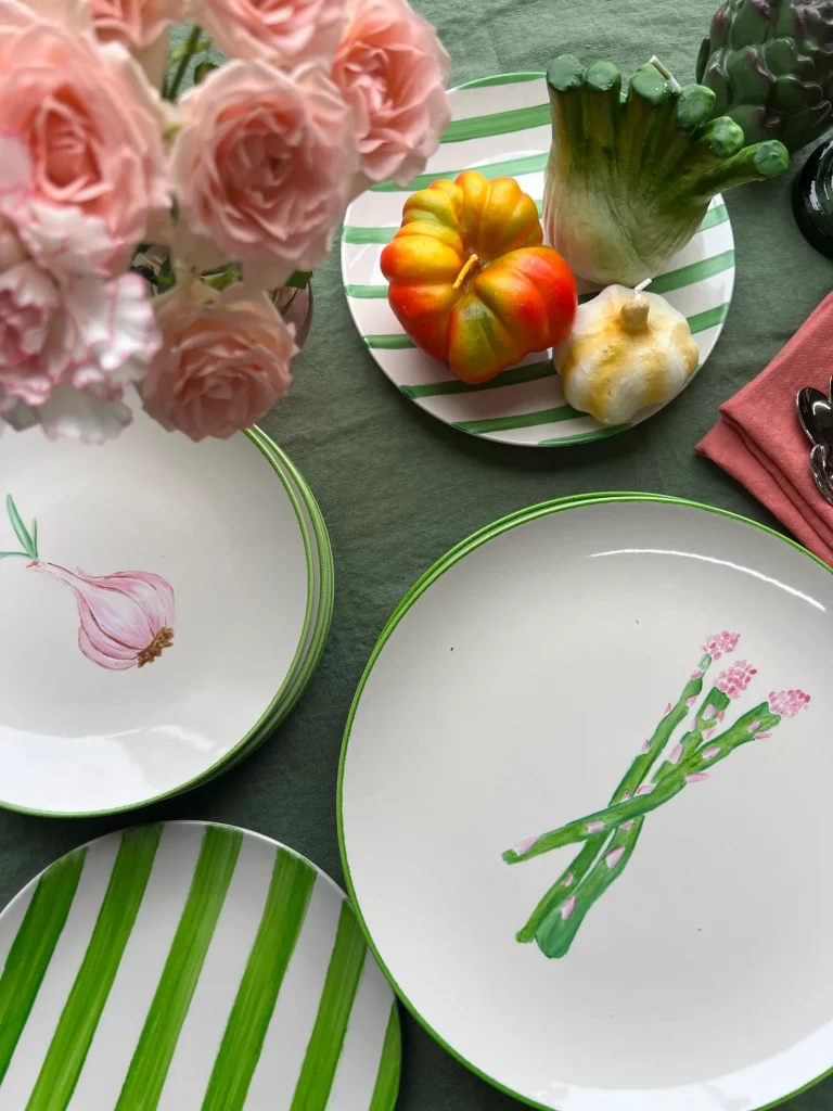 Les secrets d'une table bien dressée, des règles de l''étiquette à celles de la décoration