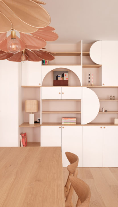 10 idées originales pour créer un joli mur de rangement