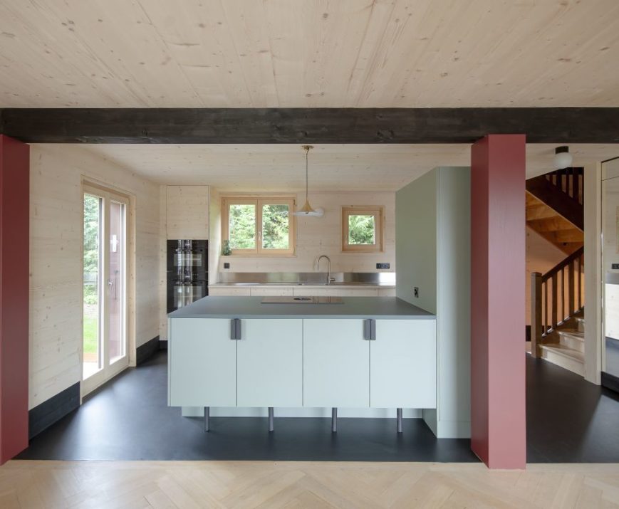Dévoiler l'âme contemporaine d'un chalet rustique